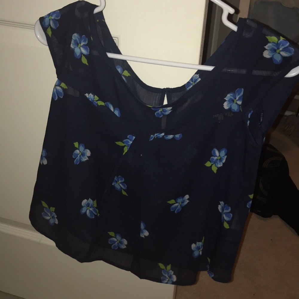 Hollister Top